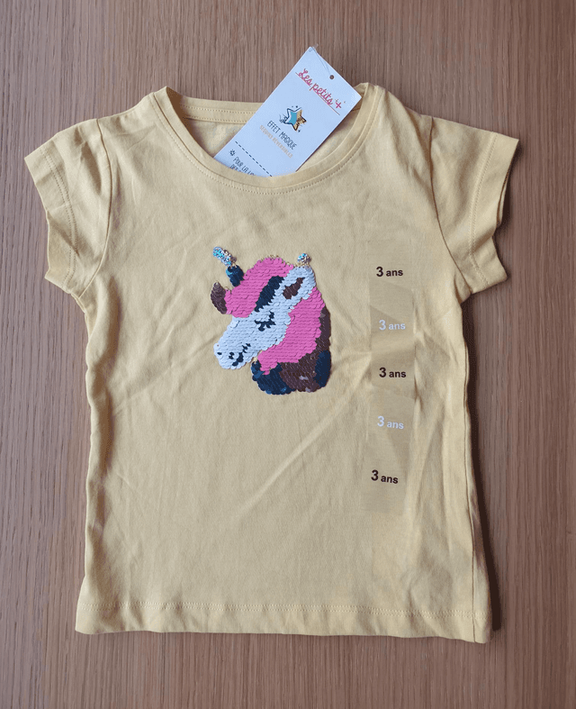 Tee-shirt licorne avec sequins réversibles 3 ans Neuf